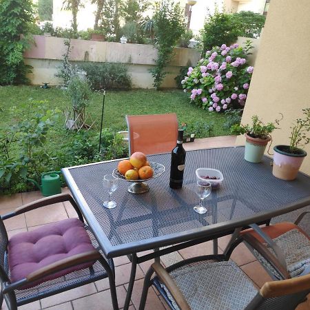 Spacious Apartment With Big Garden Near Beach 斯普利特 外观 照片
