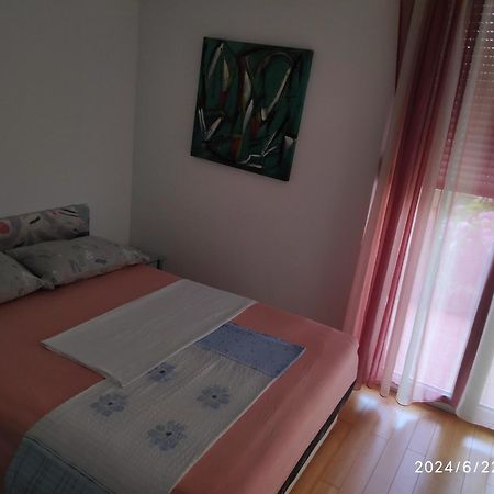 Spacious Apartment With Big Garden Near Beach 斯普利特 外观 照片