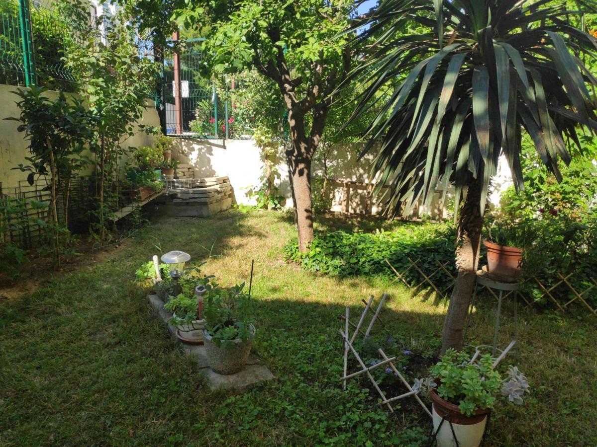 Spacious Apartment With Big Garden Near Beach 斯普利特 外观 照片