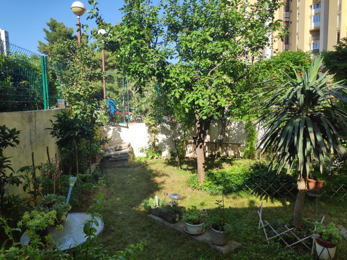 Spacious Apartment With Big Garden Near Beach 斯普利特 外观 照片