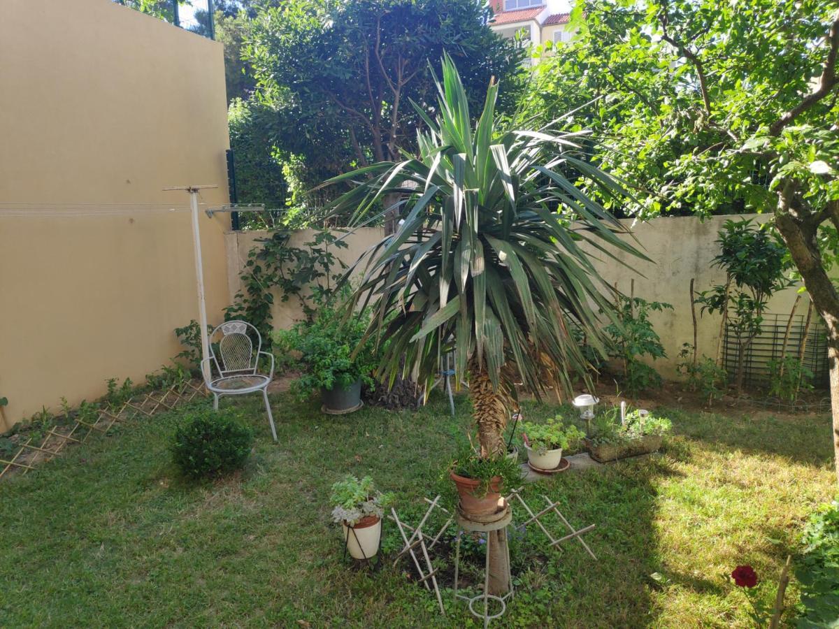 Spacious Apartment With Big Garden Near Beach 斯普利特 外观 照片