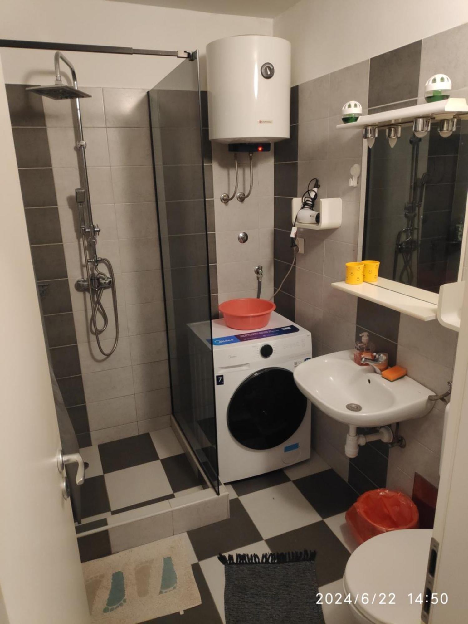 Spacious Apartment With Big Garden Near Beach 斯普利特 外观 照片